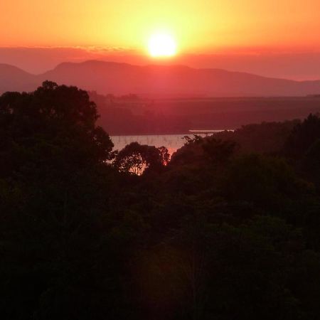 Bed and Breakfast Tinaroo Sunset Retreat Barrine Exterior foto